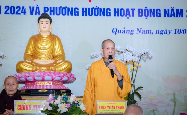 Trưởng lão Hòa thượng Thích Thiện Thành ban đạo từ