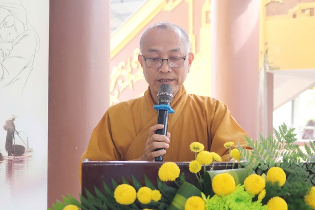 Đại đức Thích Huệ Thắng phát biểu khai mạc hội nghị