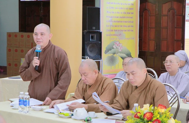 Thượng tọa Thích Đồng Thành phát biểu