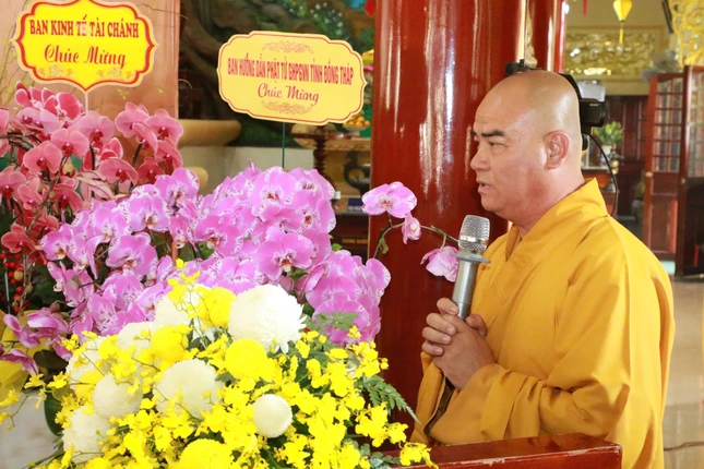 Thượng tọa Thích Tĩnh Triệt phát biểu khai mạc Thượng tọa Thích Tĩnh Triệt phát biểu khai mạc