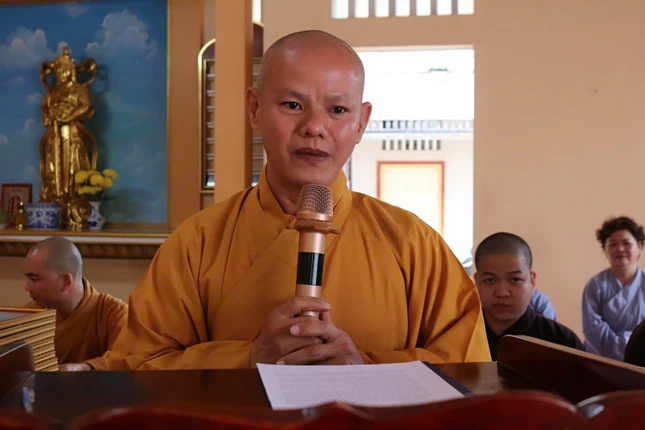 Đại đức Thích Minh Độ phát biểu khai mạc