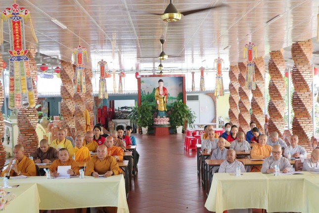 Chư Tăng Ni, Phật tử tham dự hội nghị