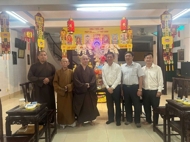 Ban Dân vận Thành ủy TP.HCM chúc Tết Ban Trị sự GHPGVN Q.Phú Nhuận