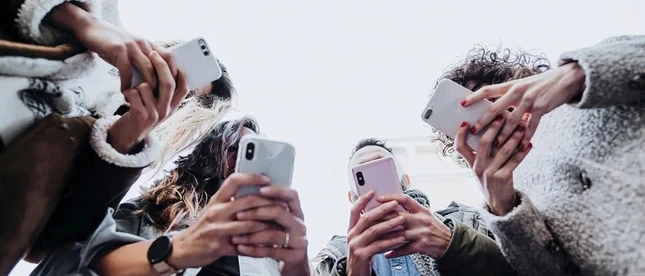 Xác thực tài khoản không phải là giải pháp xóa bỏ mọi vấn đề, nhưng đó là bước đi mang tính nền tảng để xây dựng một không gian mạng lành mạnh hơn