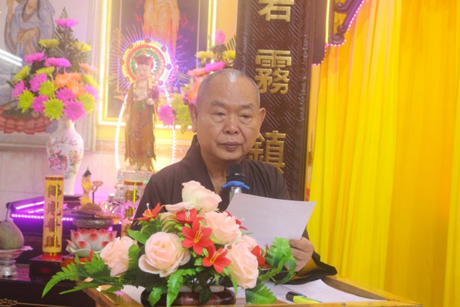 Hòa thượng Thích Huệ Công phát biểu khai mạc