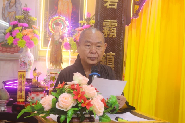 Hòa thượng Thích Huệ Công phát biểu khai mạc Hòa thượng Thích Huệ Công phát biểu khai mạc