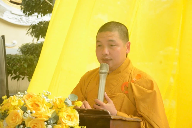Đại đức Thích Chúc Bình, trụ trì chùa Nam Thọ phát biểu
