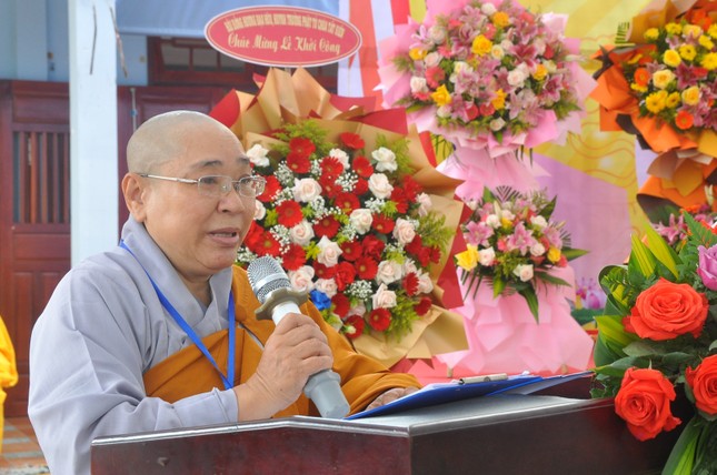 Sư cô Thích nữ Trung An phát biểu khai mạc