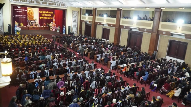 Quang cảnh buổi lễ Quang cảnh buổi lễ