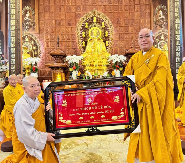 Buổi lễ kết thúc trong tinh thần đoàn kết, hòa hợp của chư Tăng Ni Q.Tân Bình