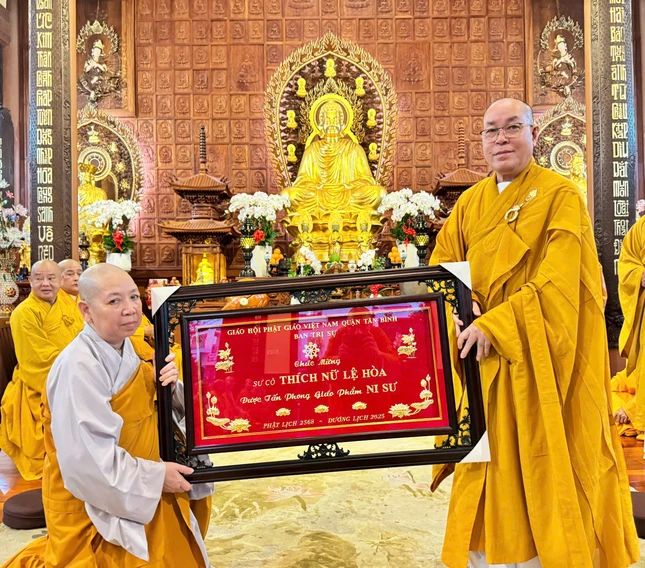 Buổi lễ kết thúc trong tinh thần đoàn kết, hòa hợp của chư Tăng Ni Q.Tân Bình