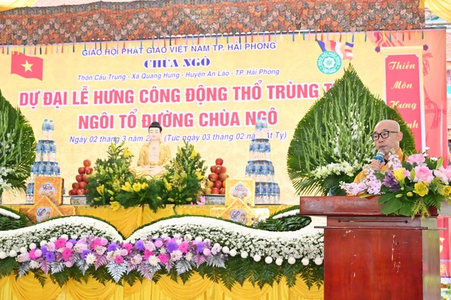 Thượng tọa Thích Bản Điền ban đạo từ