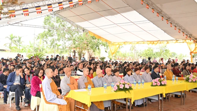 Chư Tăng Ni, đại biểu, Phật tử tham dự