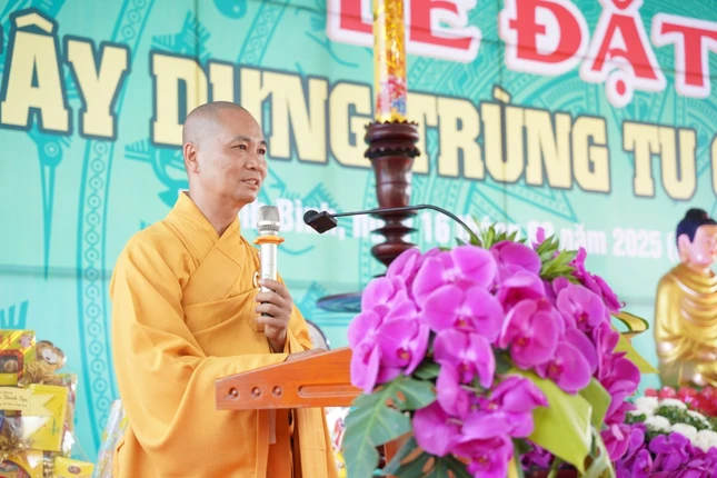 Đại đức Thích Minh Phước phát biểu khai mạc