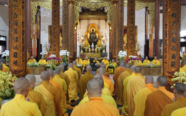 Lễ truyền giới trang nghiêm diễn ra tại giới trường tổ đình Từ Đàm