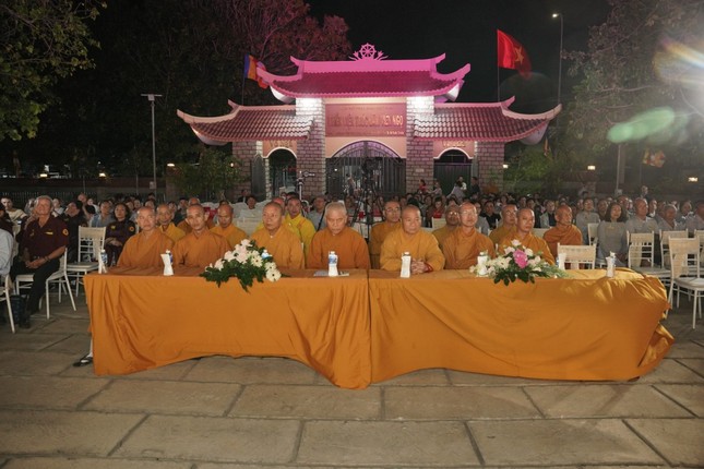 Chư tôn đức tham dự