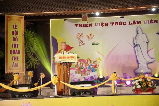Thượng tọa Thích Thông Huệ phát biểu khai mạc