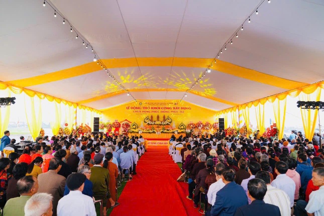Quang cảnh buổi lễ