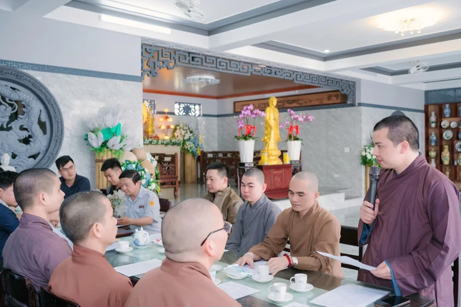 Đại đức Thích Nguyên Hiếu trình bày phương hướng nhân sự, kế hoạch truyền thông