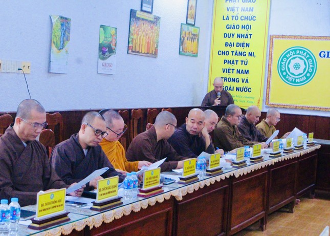 Đại đức Thích Quảng Thái trình kế hoạch tổ chức Đại lễ Phật đản Phật lịch 2569