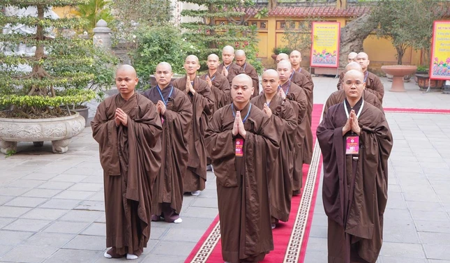 Giới tử cầu thọ giới Tỳ-kheo