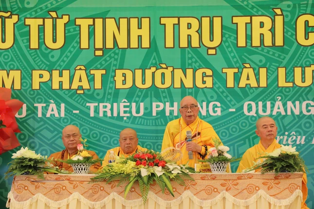 Hòa thượng Thích Thiện Tấn ban đạo từ