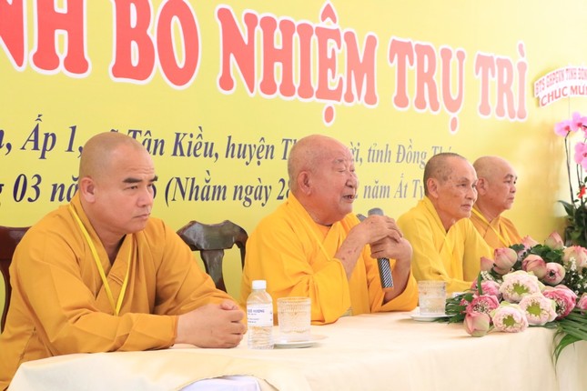 Trưởng lão Hòa thượng Thích Nhật Quang ban đạo từ