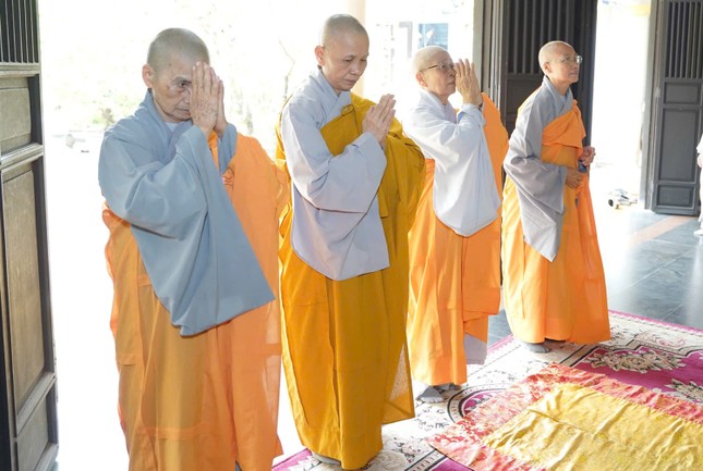 Nhất tâm đảnh lễ