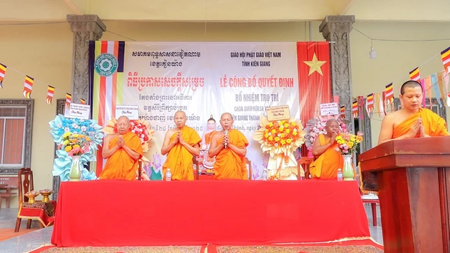 Cử hành nghi thức niệm Phật