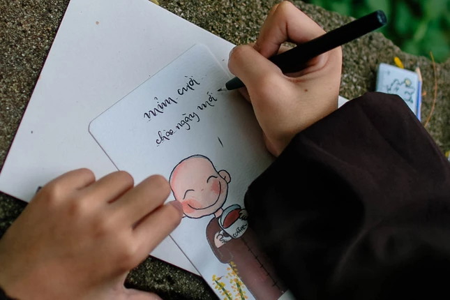 An lấy cảm hứng vẽ tranh từ việc đọc sách, từ niềm vui mỗi ngày đi học, đi chùa, chơi với bạn, chơi với ba mẹ, chơi với thiên nhiên...