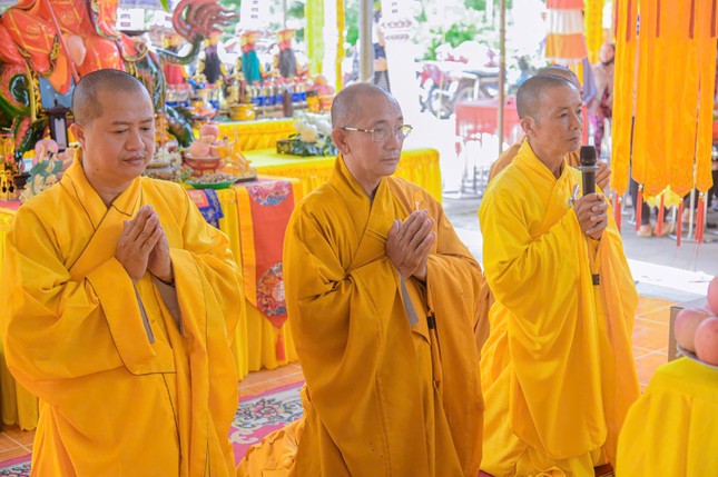 Đại đức Thích Quảng Tấn dâng lời tưởng niệm