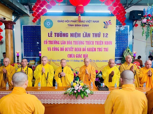 Niệm Phật cầu gia hộ
