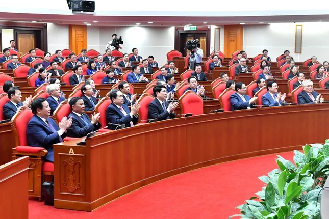 Lãnh đạo Đảng, Nhà nước và các đại biểu tham dự phiên bế mạc Hội nghị - Ảnh: Đăng Khoa