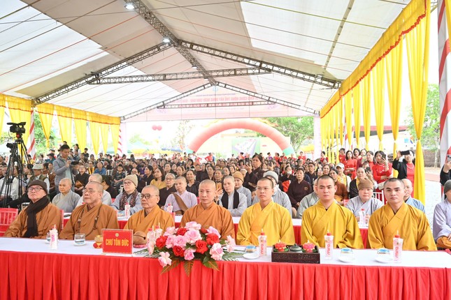 Chư tôn đức tham dự