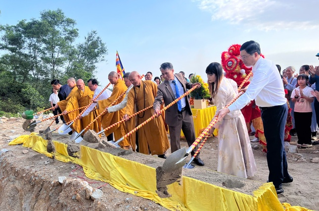 Khởi công xây dựng tôn tượng Bồ-tát Quán Thế Âm