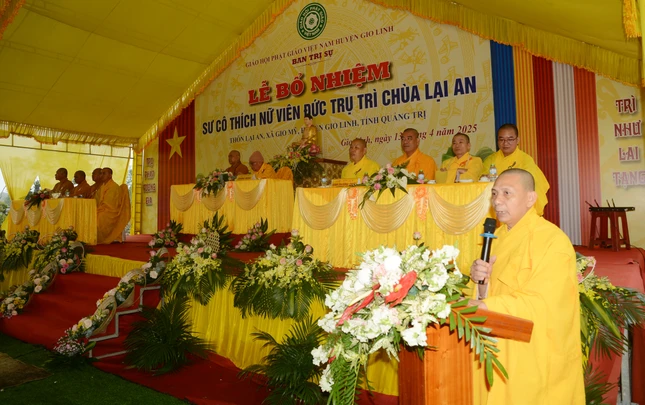 Thượng tọa Thích Huệ Nhẫn phát biểu khai mạc