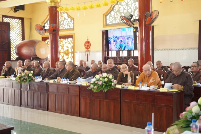 Chư Tăng tham dự