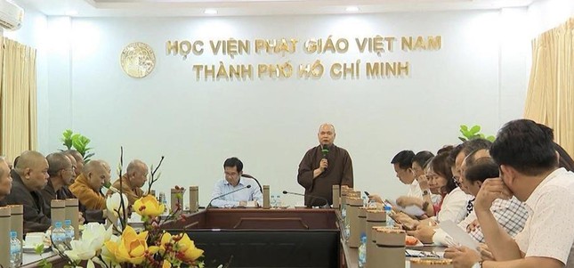 Thượng tọa Thích Thanh Phong báo cáo các công tác chuẩn bị Đại lễ Vesak Liên Hiệp Quốc 2025