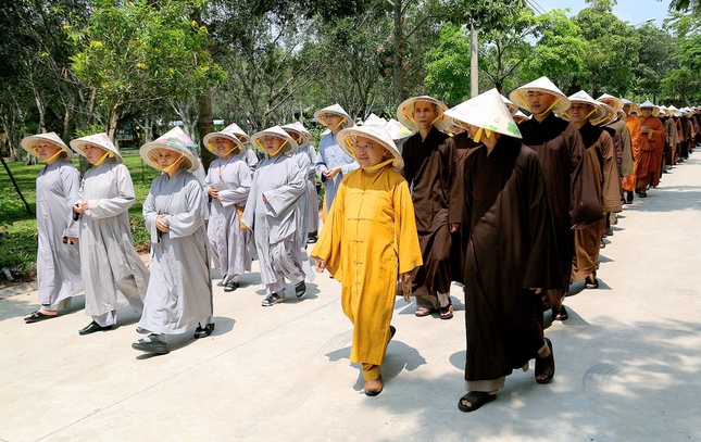 Hướng dẫn Tăng Ni sinh, Phật tử tình nguyện viên khảo sát thực địa tại các khu vực sẽ tổ chức các hoạt động Đại lễ Vesak 2025
