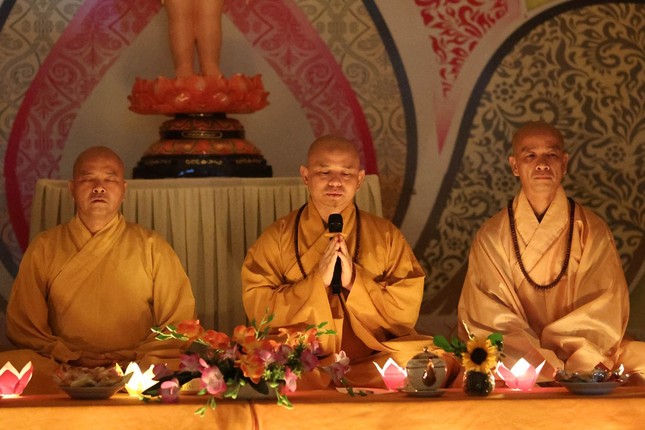 Đại đức Thích Lệ Ngôn chia sẻ Phật pháp