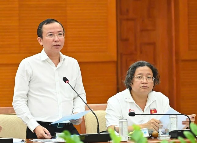 Chánh Văn phòng UBND TP.HCM Đặng Quốc Toàn phát biểu