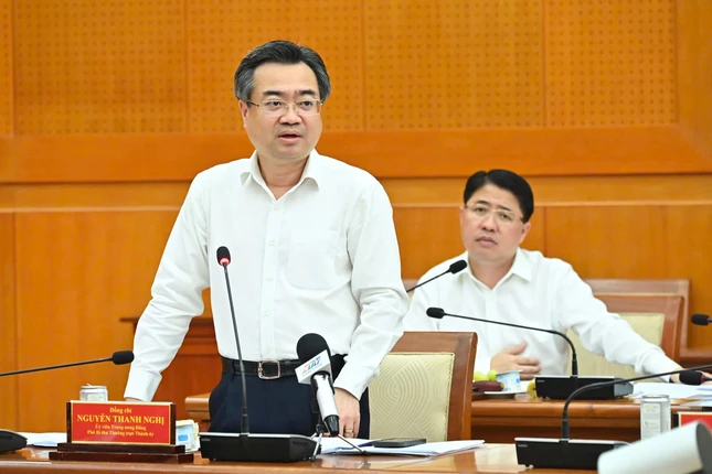 Phó Bí thư Thường trực Thành ủy TP.HCM Nguyễn Thanh Nghị phát biểu tại phiên họp