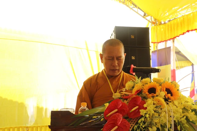 Đại Đức Thích Từ Nguyện phát biểu khai mạc