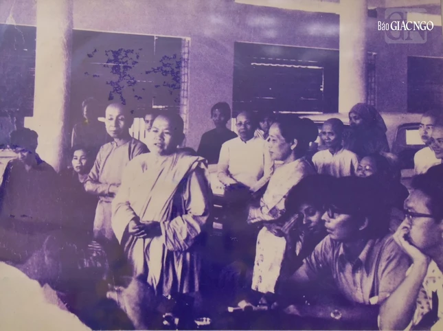 Ni trưởng tích cực vận động chư Ni và tín đồ Phật tử tham gia vào các phong trào xuống đường, đấu tranh đòi quyền sống, đấu tranh cho hòa bình, độc lập Dân tộc và trường tồn Đạo pháp