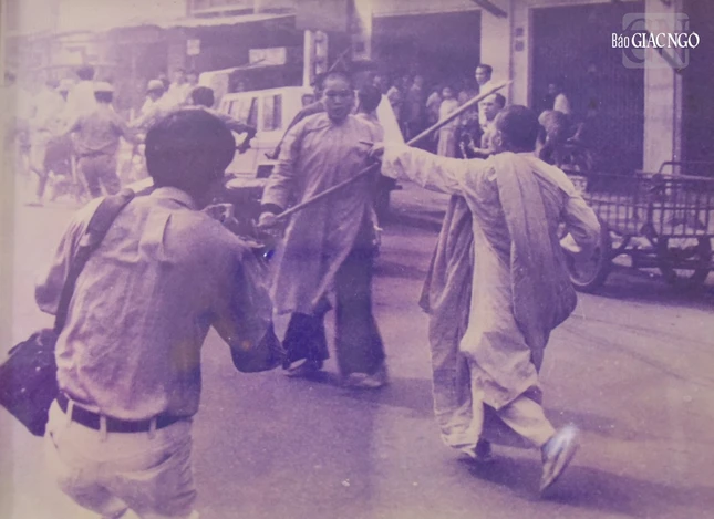 Ni trưởng Huỳnh Liên tham gia xuống đường đấu tranh