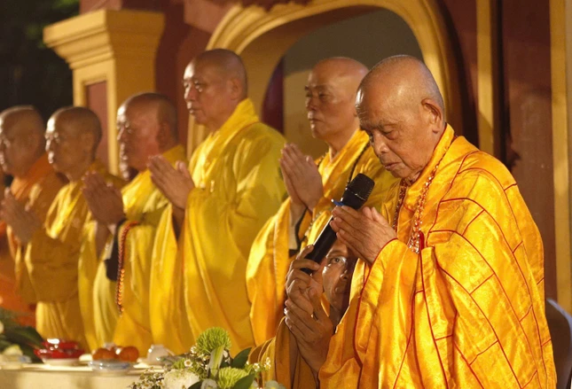 Trưởng lão Hòa thượng Thích Đức Thanh tuyên bố cung đón “7 bước chân thị hiện của Đức Phật”