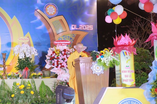 Hòa thượng Thích Đồng Quả đọc Diễn văn Đại lễ Phật đản Phật lịch 2569 của Trưởng lão Hòa thượng Chủ tịch Hội đồng Trị sự GHPGVN