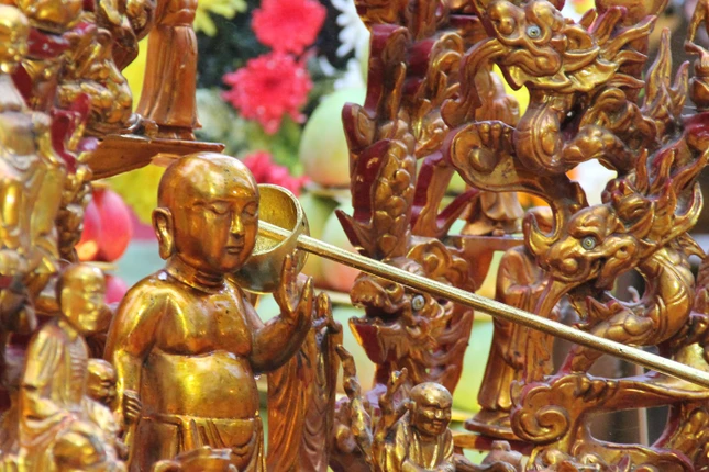 Cử hành nghi thức Mộc dục kim thân Đức Phật đản sanh