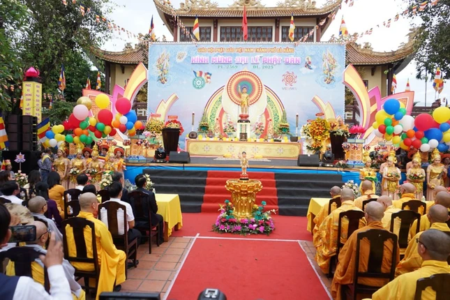 Quang cảnh buổi lễ