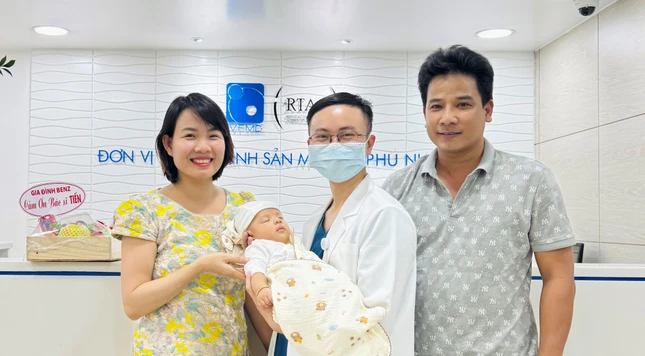 Với hơn 8 năm gắn bó chuyên môn, bác sĩ Tiến đã đồng hành cùng hơn 5.000 cặp vợ chồng hiếm muộn trên hành trình tìm kiếm hy vọng làm cha mẹ